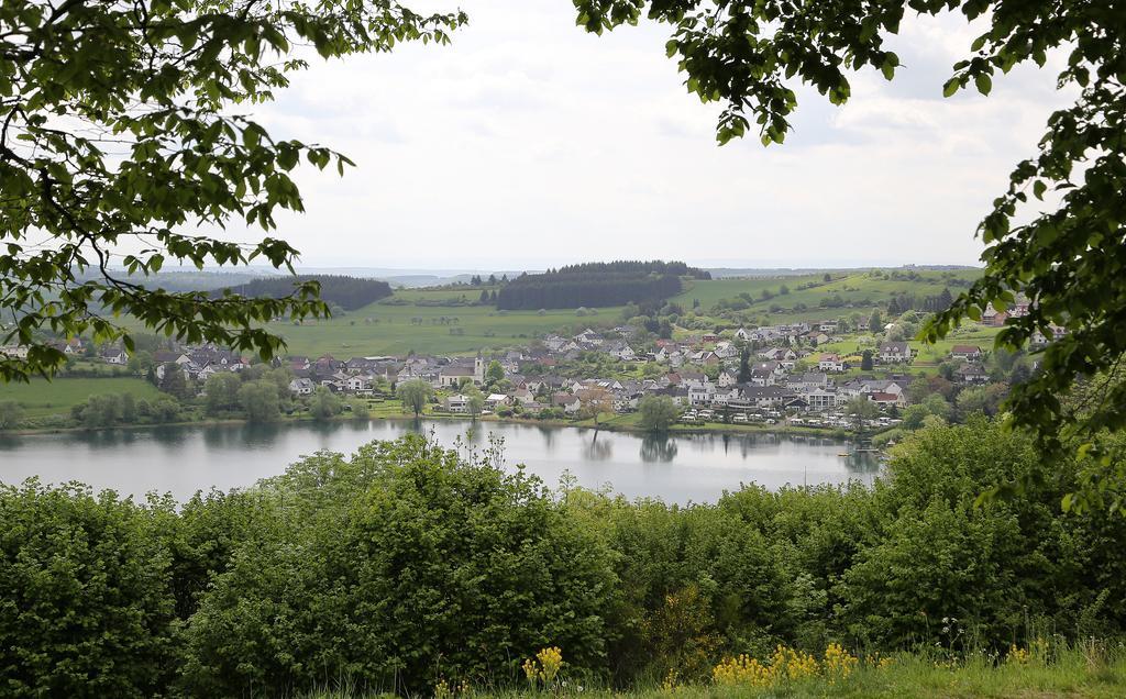 Fewo-Eifel-Mediterran Daire Schalkenmehren Oda fotoğraf