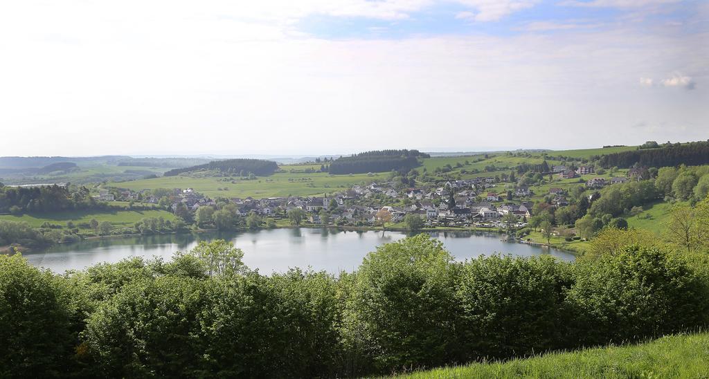 Fewo-Eifel-Mediterran Daire Schalkenmehren Oda fotoğraf